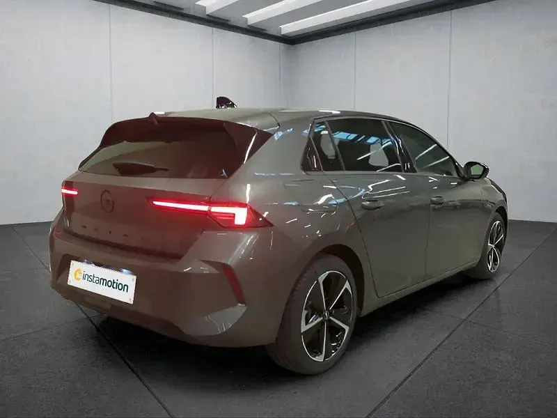 Gebraucht Opel Astra 131 PS (96 kW) 2024 Grau Kleinwagen