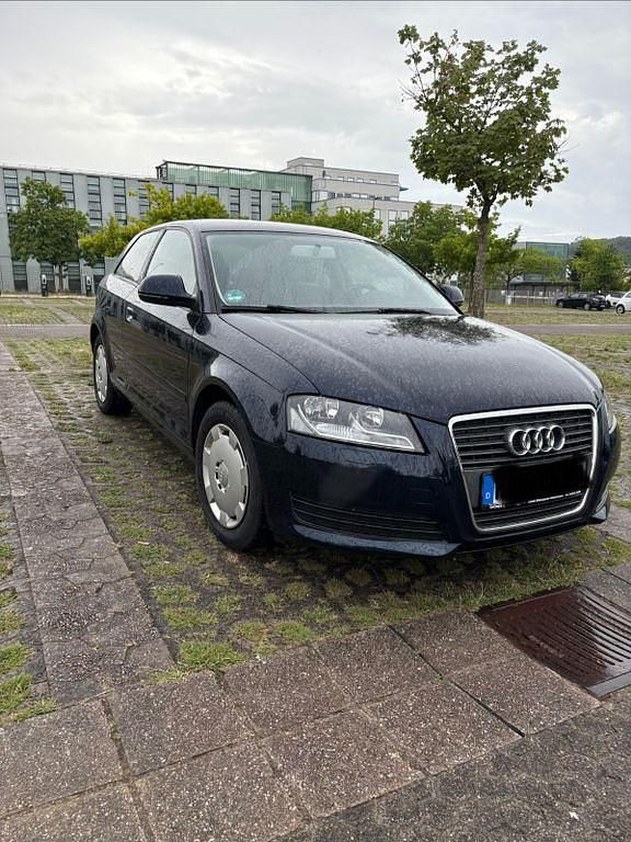 Gebraucht Audi A3 Ambition 105 PS (77 kW) 2012 Blau Kleinwagen