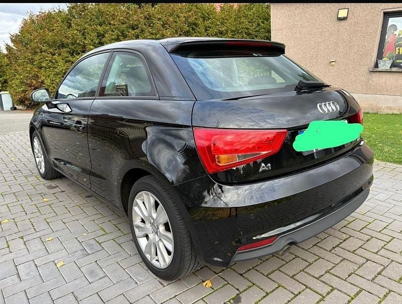 Gebraucht Audi A1 90 PS (66 kW) 2015 Schwarz Kleinwagen