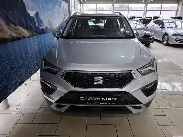 Gebraucht Seat Ateca 4Drive 150 PS (110 kW) 2022 Silber metallic SUV