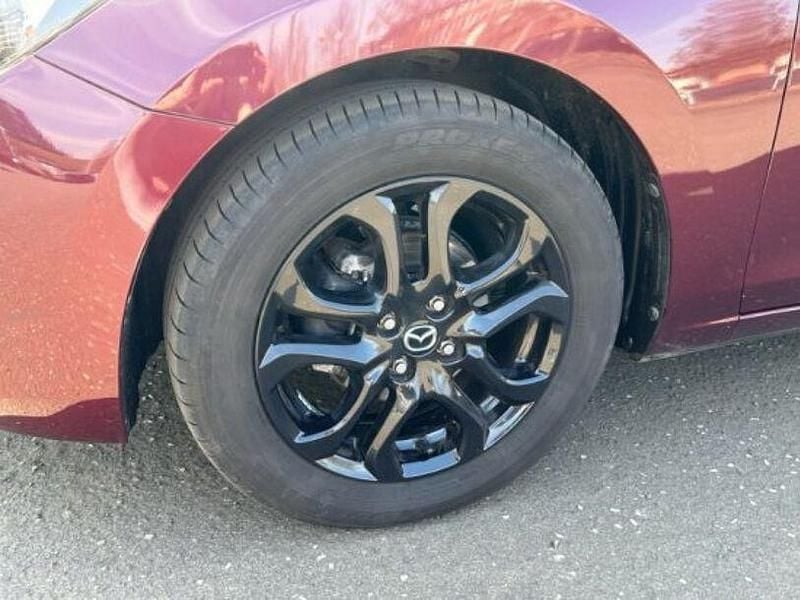 Gebraucht Mazda 2 Kizoku 107 PS (78 kW) 2018 Karmesinrot metallic (metallic) Kleinwagen