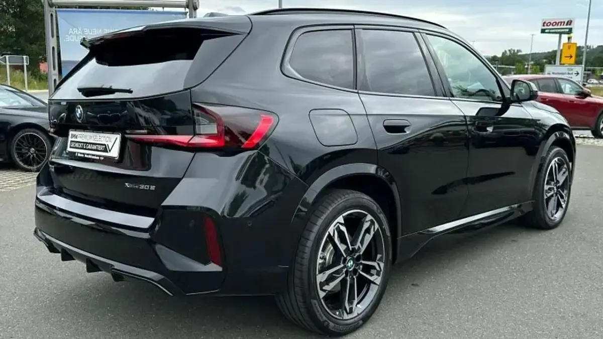 Gebraucht BMW X1 M Sport 326 PS (239 kW) 2026 Schwarz SUV