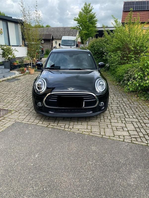 Gebraucht Mini Cooper 136 PS (100 kW) 2021 Schwarz Kleinwagen