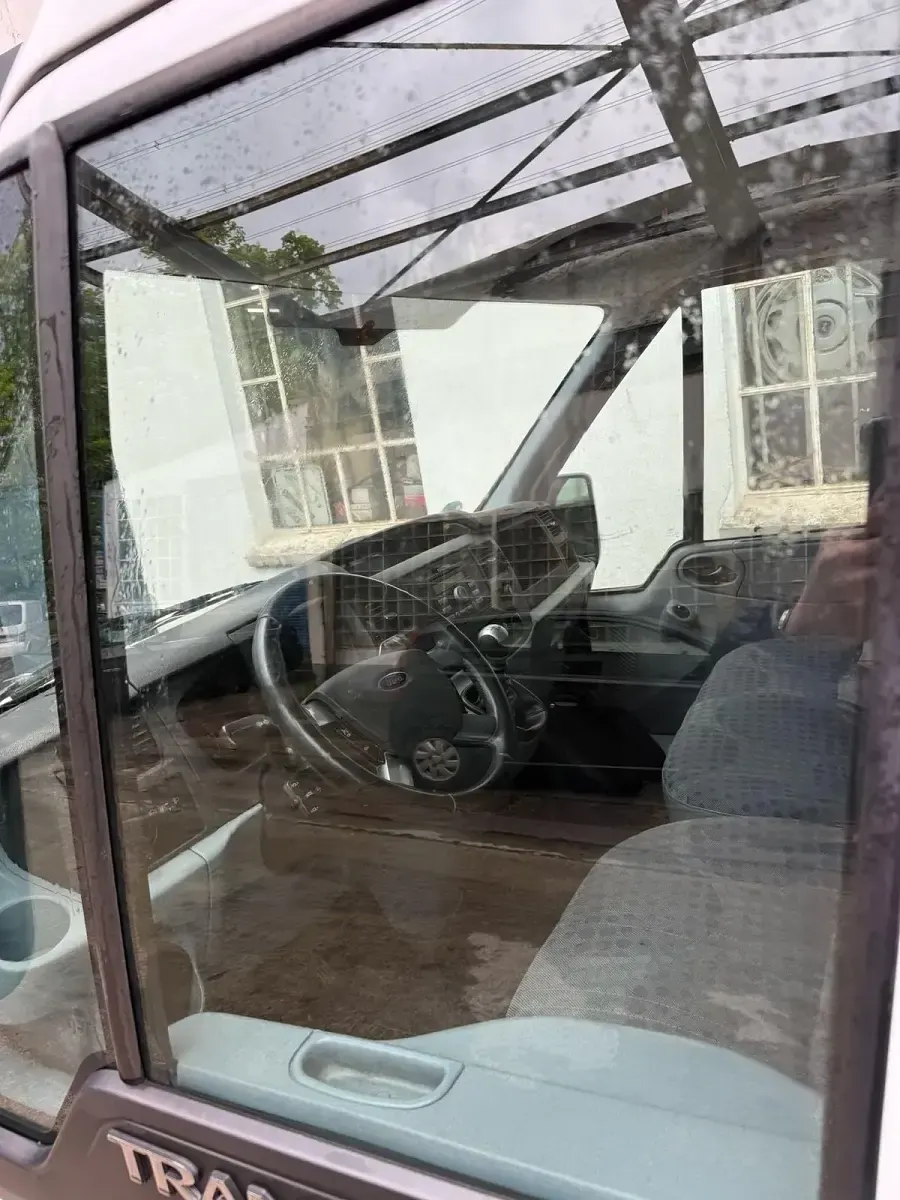 Gebraucht Ford Transit 125 PS (91 kW) 2012 Weiß Van / Kleinbus