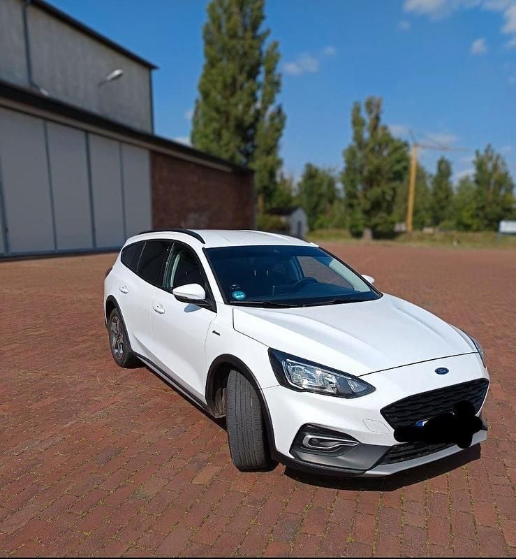 Gebraucht Ford Focus Active 120 PS (88 kW) 2020 Weiß Kombi