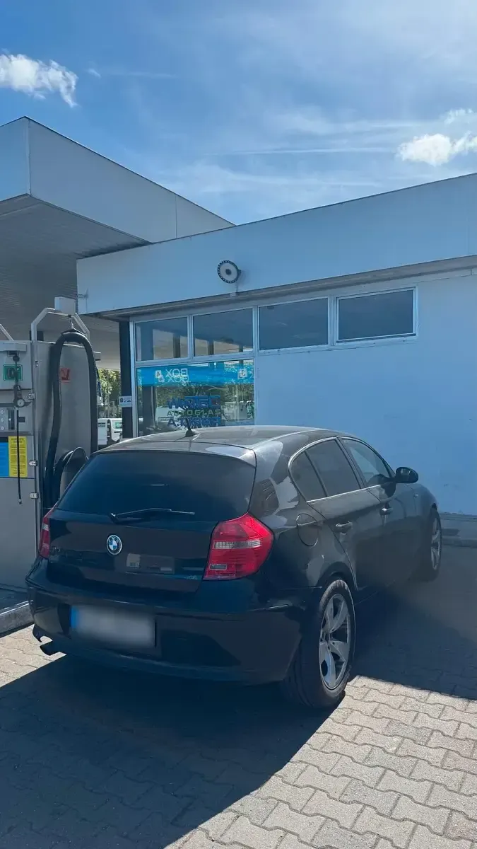Gebraucht BMW 118 143 PS (105 kW) 2008 Schwarz Kleinwagen