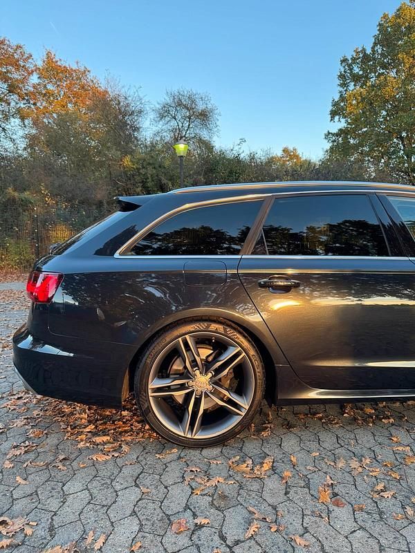 Gebraucht Audi A6 S-Line 313 PS (230 kW) 2012 Blau Kombi