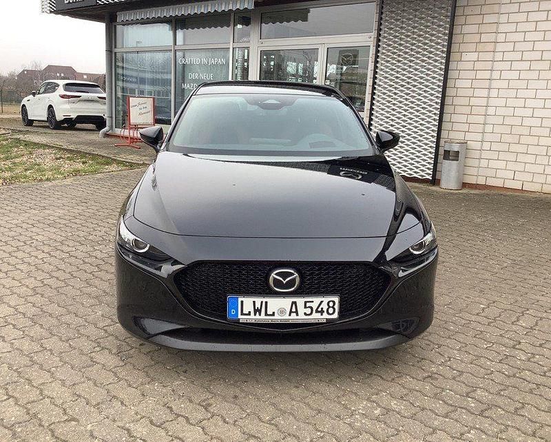 Schwarz Gebraucht 2024 Mazda 3 Nagisa Limousine | 24.990 € - Bild 1/4
