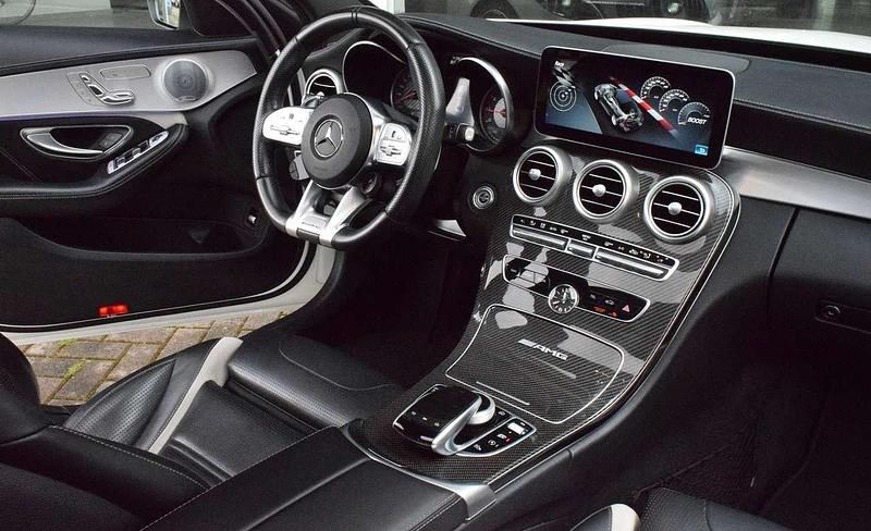 Gebraucht Mercedes C63 AMG AMG 510 PS (375 kW) 2019 Designo diamant bright Limousine