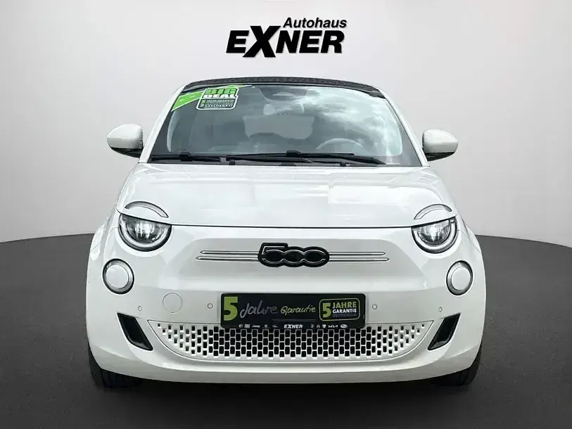 Gebraucht Fiat 500e La Prima 86 kW (118 PS) 2023 Arktis weiss Cabrio