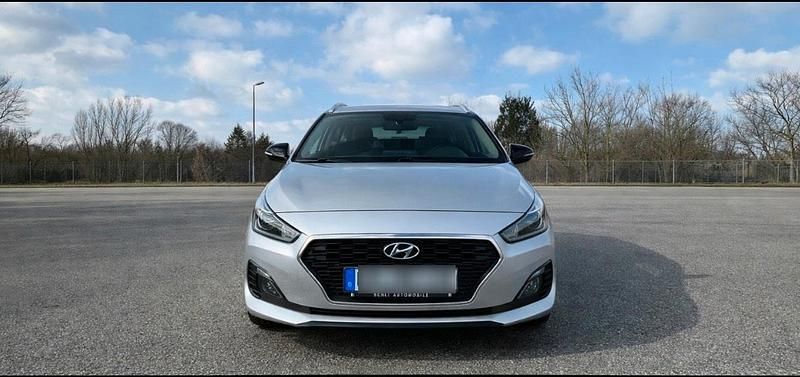 Gebraucht Hyundai i30 YES! 140 PS (102 kW) 2020 Silber Kombi