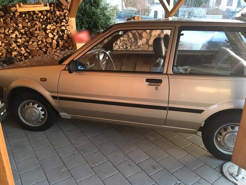 Gebraucht Toyota Starlet 54 PS (39 kW) 1987 Beige Kleinwagen
