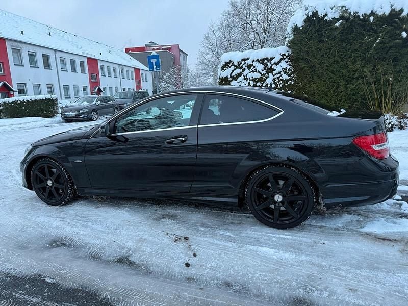 Gebraucht Mercedes C350 AMG 306 PS (225 kW) 2012 Schwarz Coupé