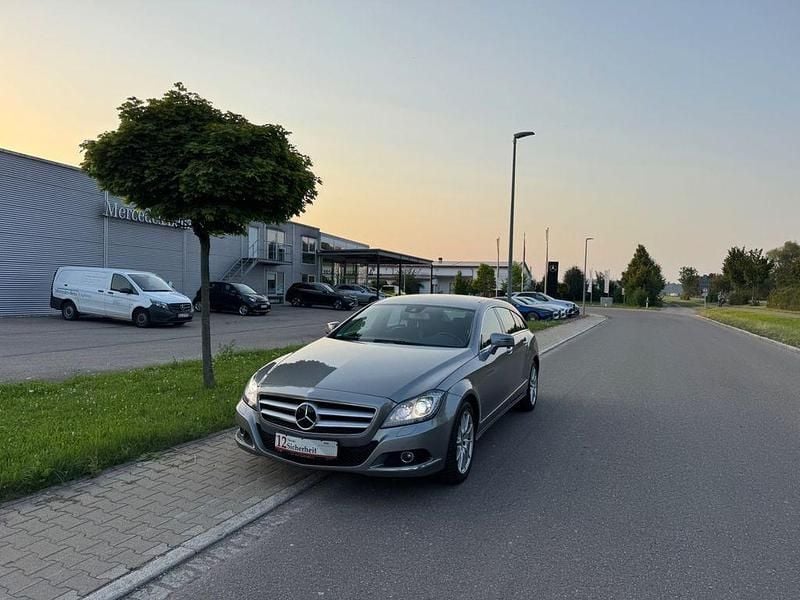 Silber Gebraucht 2013 Mercedes CLS350 Limousine | 19.999 € (Superpreis) - Bild 1/4