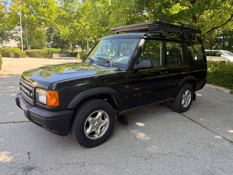 Schwarz Gebraucht 1999 Land Rover Discovery 2 SUV | 24.999 € - Bild 1/4