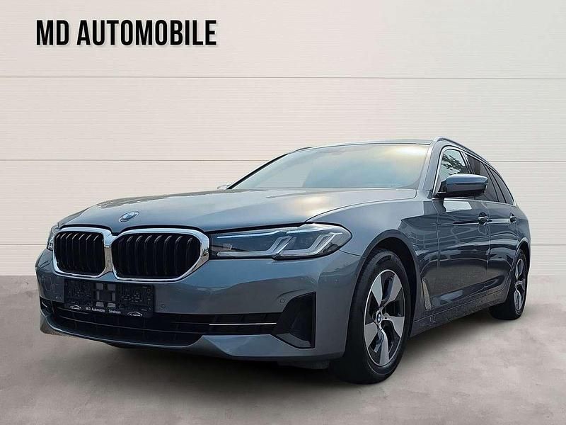 Bluestone Gebraucht 2022 BMW 520 Kombi | 33.800 € (Guter Preis) - Bild 1/4