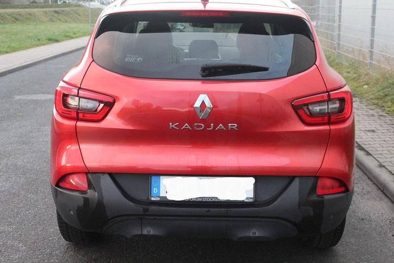Gebraucht Renault Kadjar 131 PS (96 kW) 2015 Rot SUV
