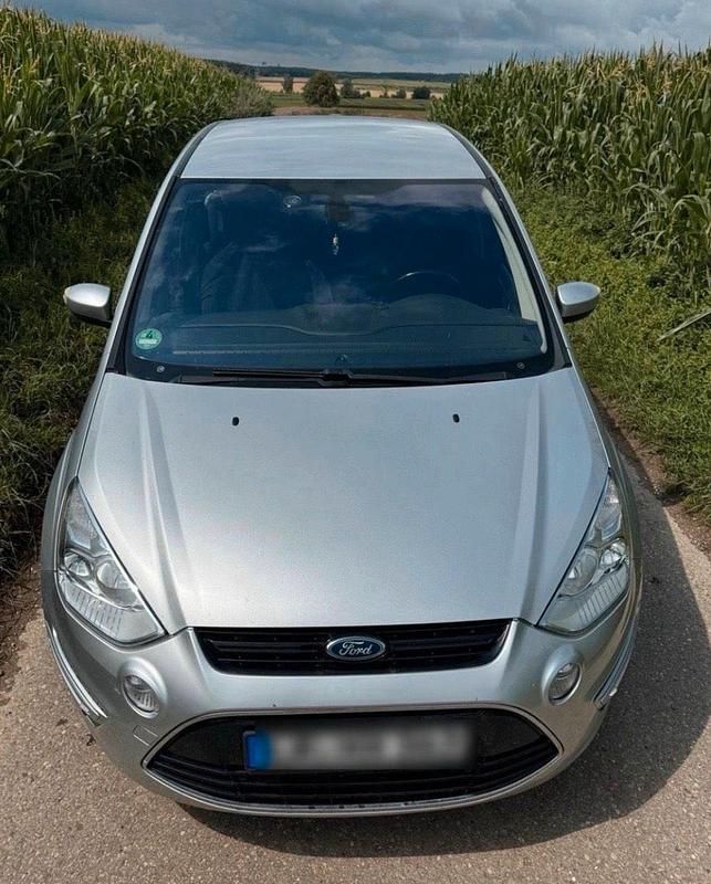 Gebraucht Ford S-MAX S 140 PS (102 kW) 2012 Silber Van / Kleinbus
