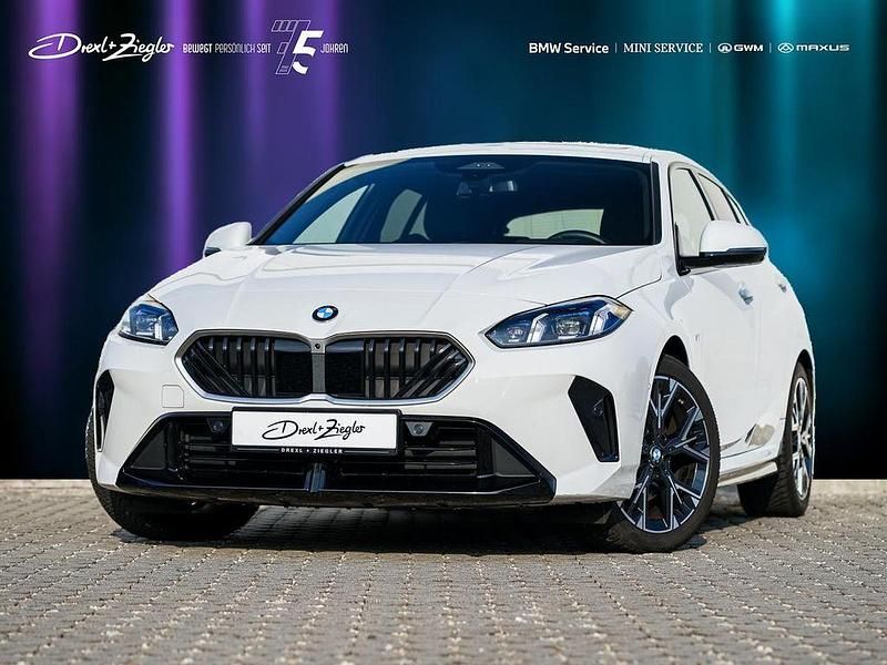 Alpinweiss uni Gebraucht 2025 BMW 120 M Sport Kleinwagen | 36.950 € (Guter Preis) - Bild 1/4