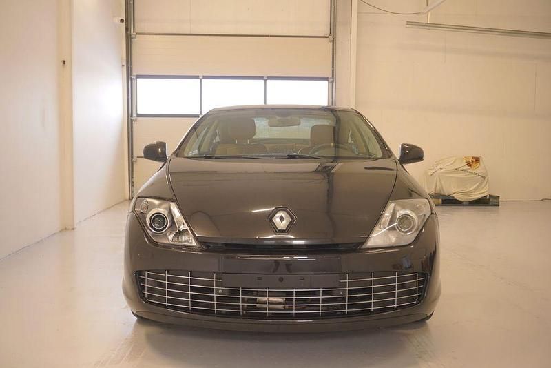 Gebraucht Renault Laguna III 173 PS (127 kW) 2012 Schwarz Coupé