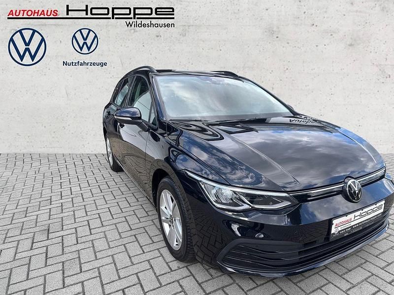 Schwarz Gebraucht 2022 VW Golf VIII Life Kombi | 22.990 € (Fairer Preis) - Bild 1/4