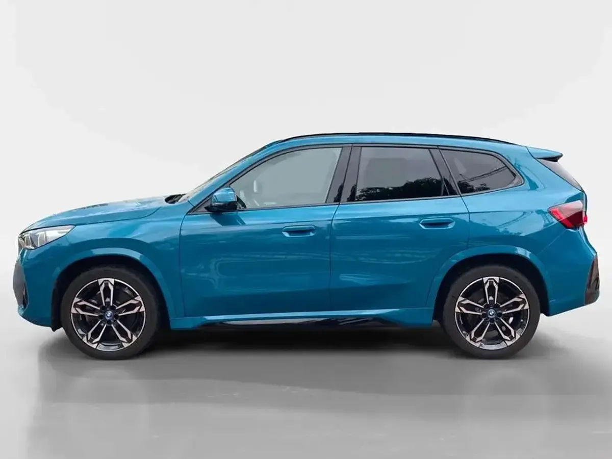 Gebraucht BMW iX1 M Sport 230 kW (313 PS) 2023 Bmw individual blue bay lagoon SUV