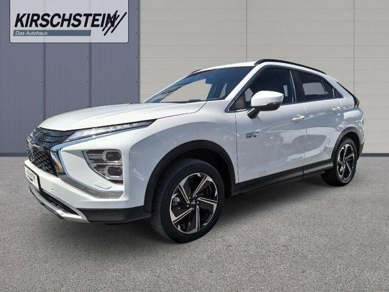 Gebraucht Mitsubishi Eclipse Cross Plus 188 PS (138 kW) 2021 Weiß SUV