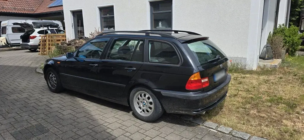 Gebraucht BMW 316 116 PS (85 kW) 2005 Schwarz Kombi