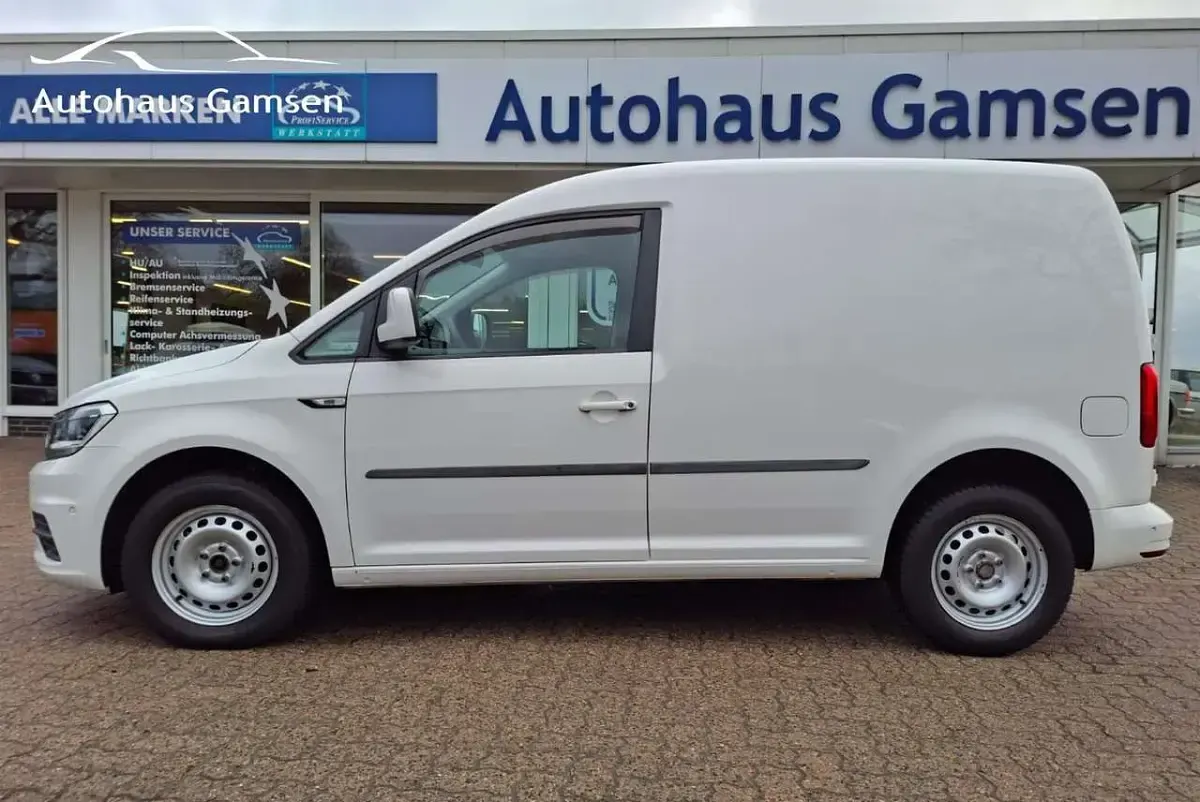 Gebraucht VW Caddy Trendline 75 PS (55 kW) 2017 Weiß Van / Kleinbus