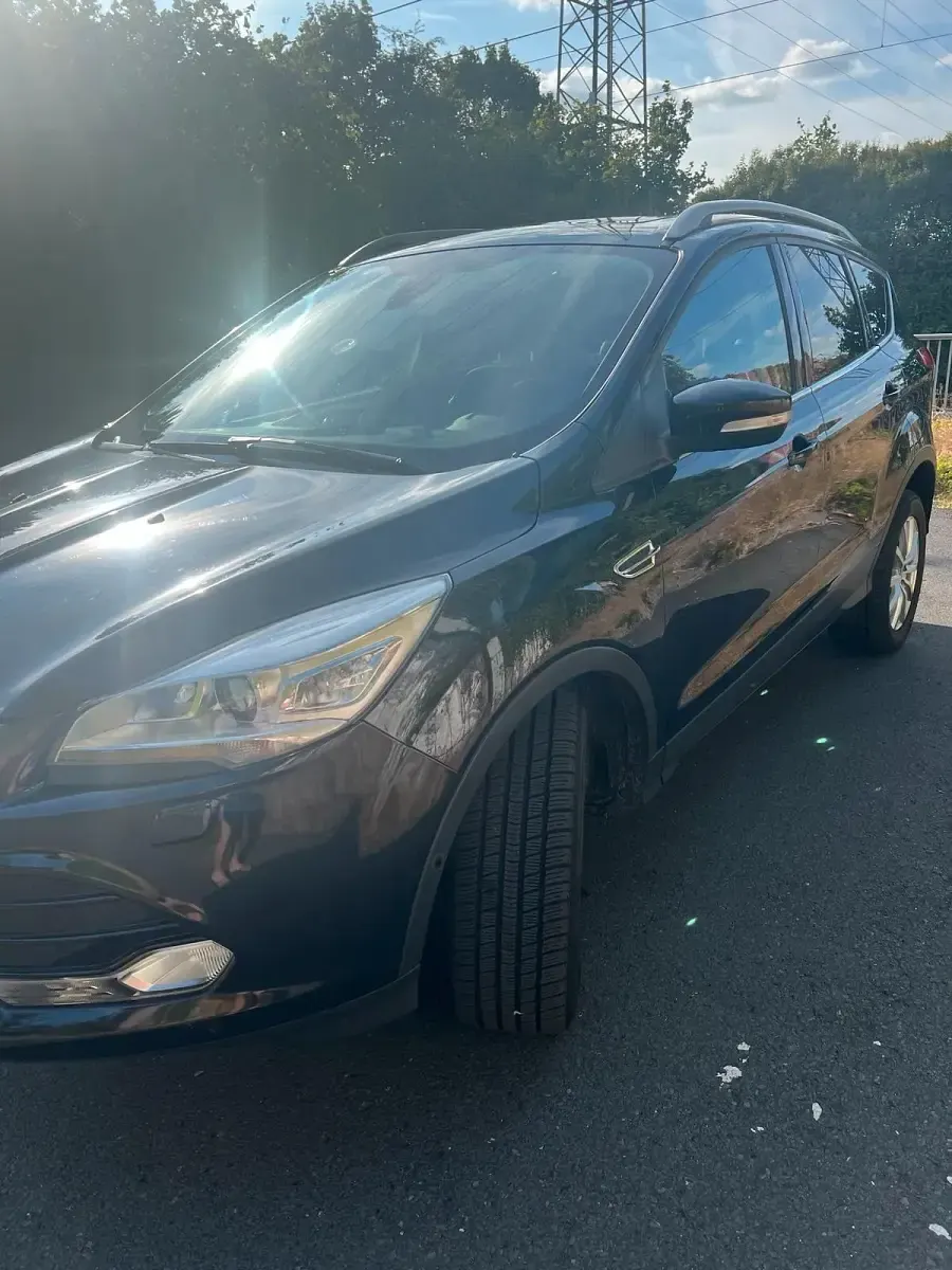 Gebraucht Ford Kuga Ambiente 163 PS (119 kW) 2013 Schwarz SUV