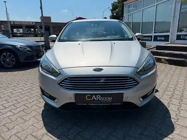 Gebraucht Ford Focus Titanium 150 PS (110 kW) 2017 Silber Limousine
