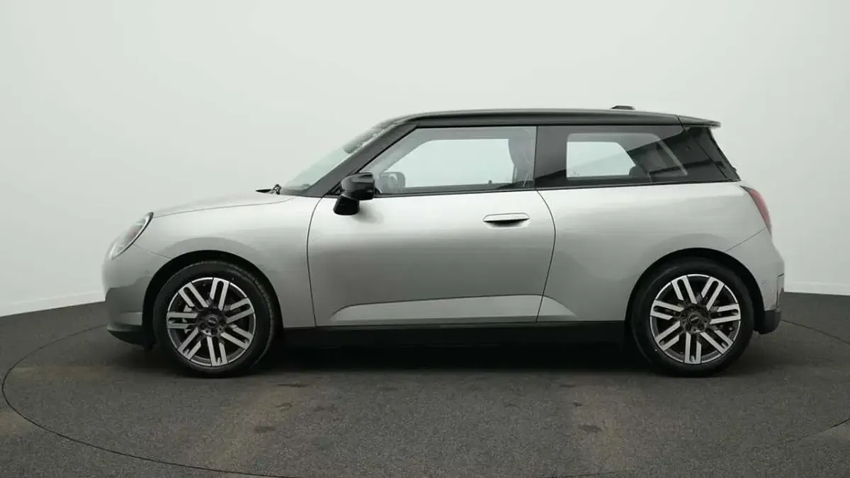 Gebraucht Mini Cooper Classic 135 kW (184 PS) 2024 Grau Kleinwagen