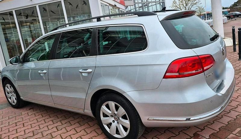 Second-hand VW Passat 122 CP (89 kW) 2011 Gri Break