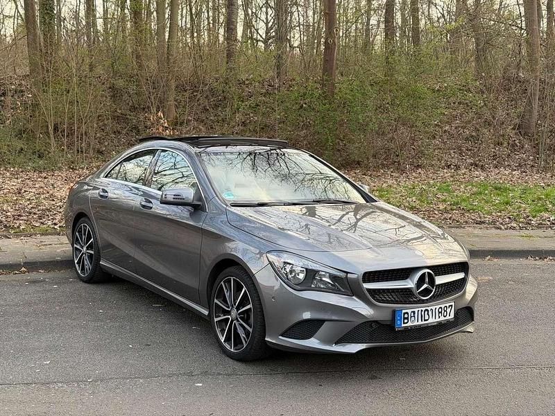 Gebraucht Mercedes CLA200 156 PS (114 kW) 2014 Mountaingrau Coupé