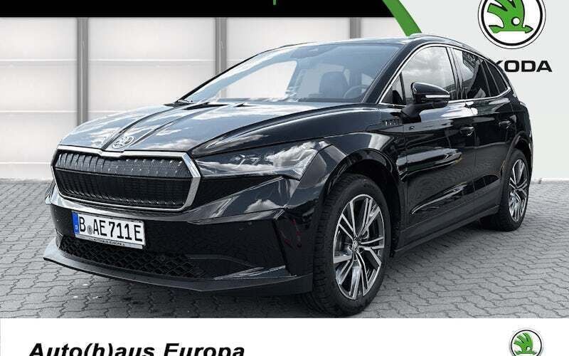 Schwarz magic perleffekt Gebraucht 2024 Skoda Enyaq iV SUV | 43.990 € (Guter Preis) - Bild 1/4