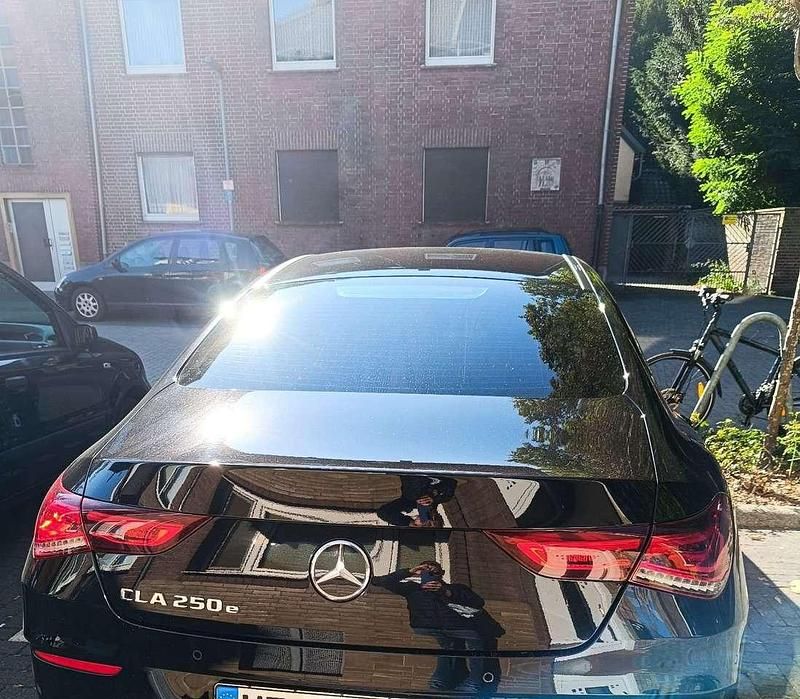 Gebraucht Mercedes CLA250e 160 PS (117 kW) 2020 Limousine