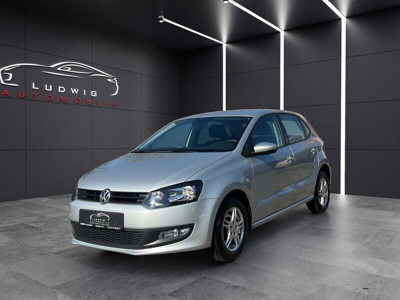 Reflexsilber metallic Gebraucht 2012 VW Polo Trendline Kleinwagen | 7.950 € (Etwas zu teuer) - Bild 1/4