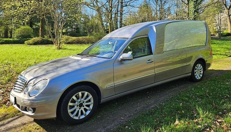 Gebraucht Mercedes E280 190 PS (139 kW) 2008 Andere farben