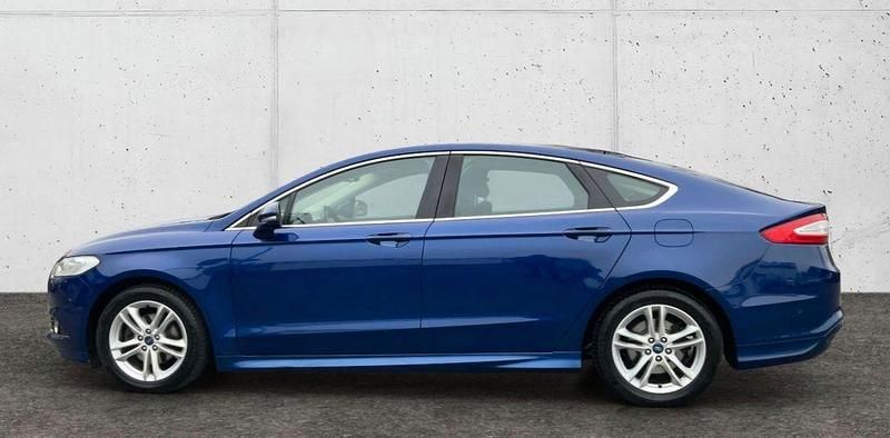 Second-hand Ford Mondeo Titanium 160 CP (117 kW) 2016 Albastru Berlinǎ