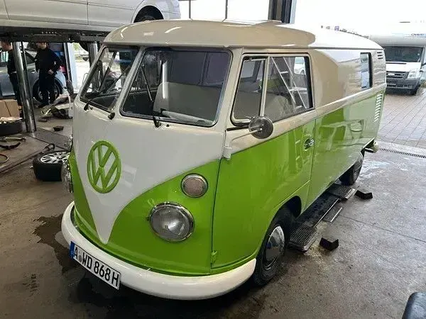 Usata VW T1 42 CV (30 kW) 1963 Verde Furgone