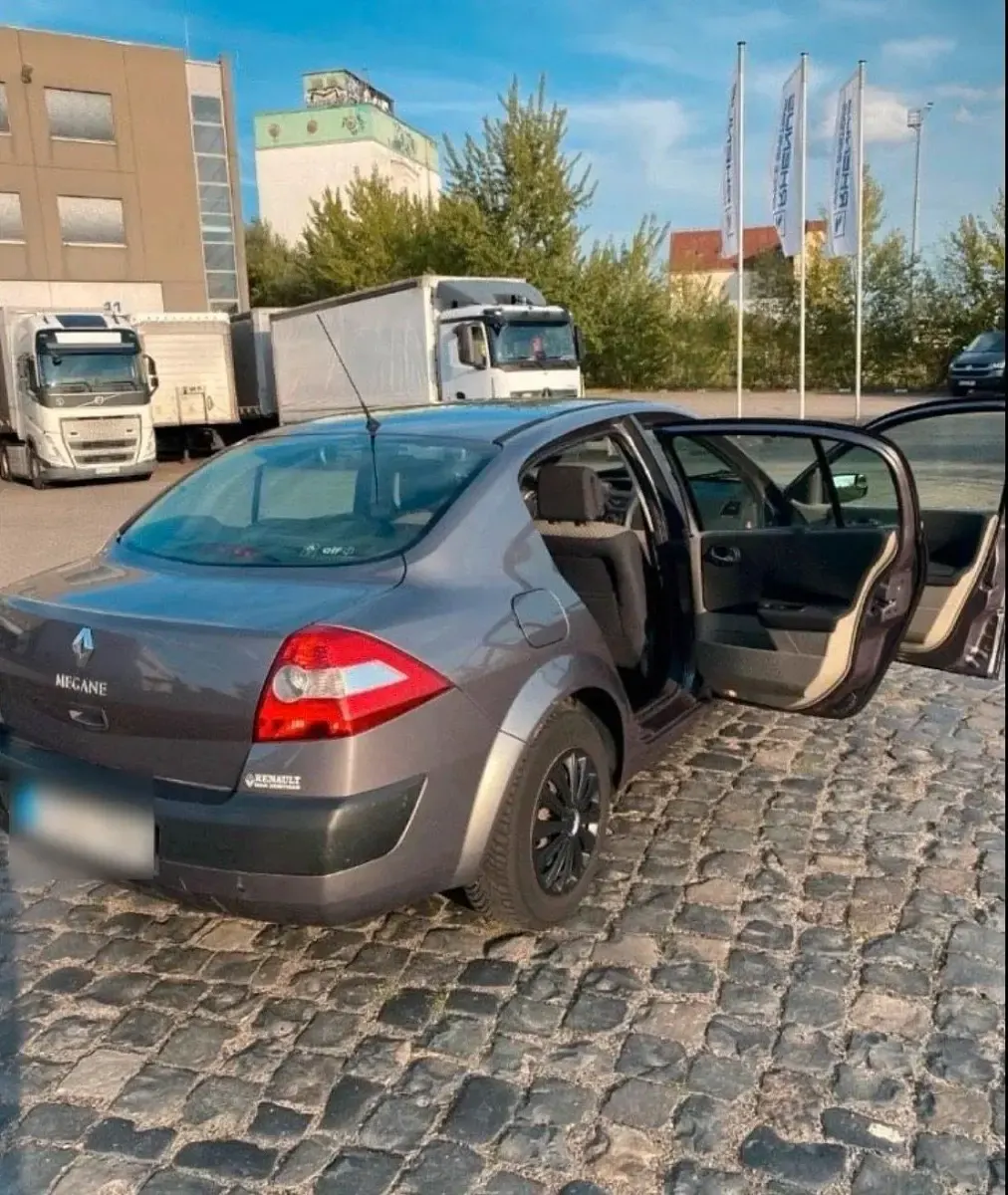 Gebraucht Renault Mégane 128 PS (94 kW) 2009 Grau Limousine