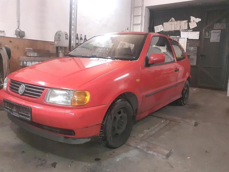 Rot Gebraucht 1997 VW Polo Kleinwagen | 1.700 € (Fairer Preis) - Bild 1/3
