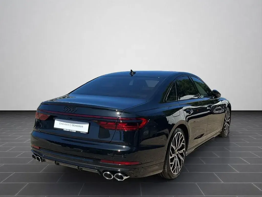 Gebraucht Audi S8 Ambiente 571 PS (419 kW) 2025 Mythosschwarz metallic Limousine