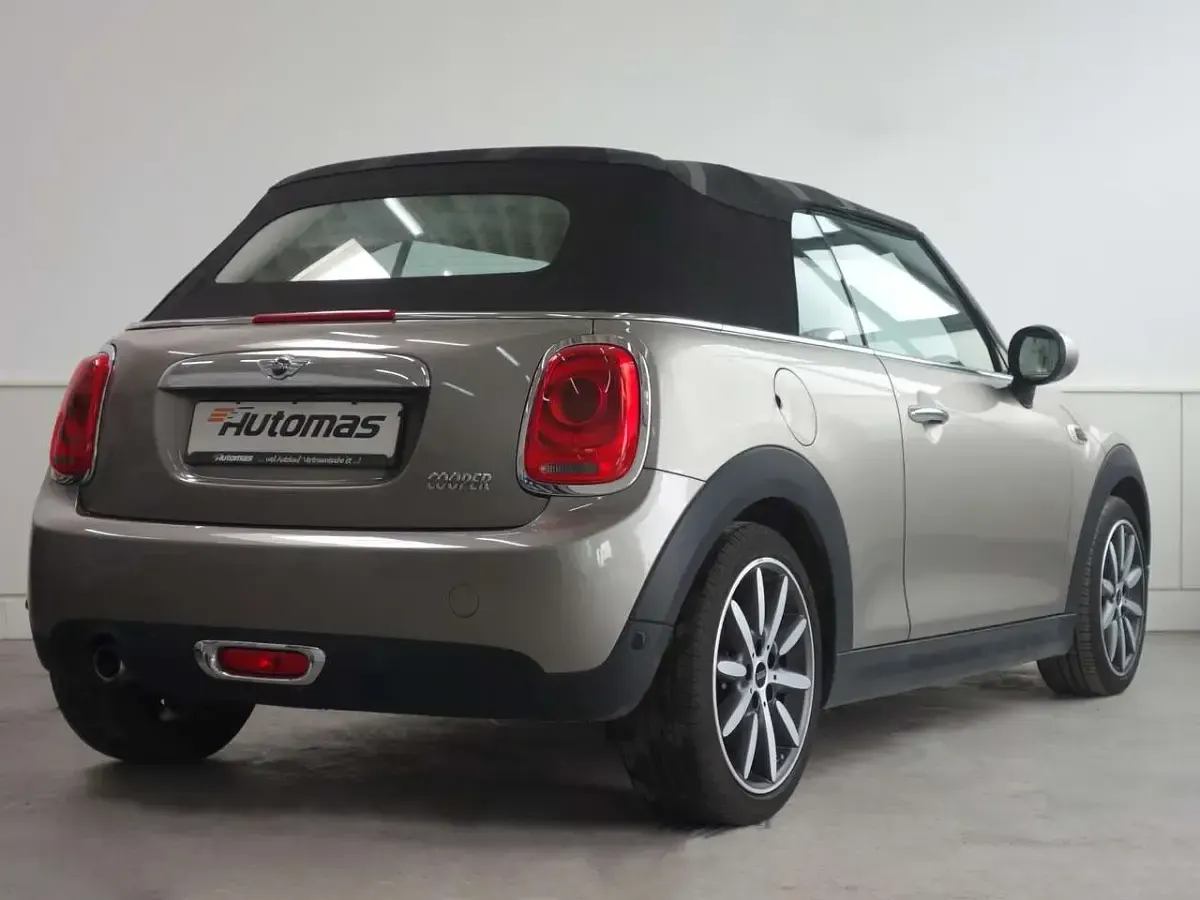 Gebraucht Mini Cooper Cabriolet 136 PS (100 kW) 2016 Melting silver metallic Cabrio