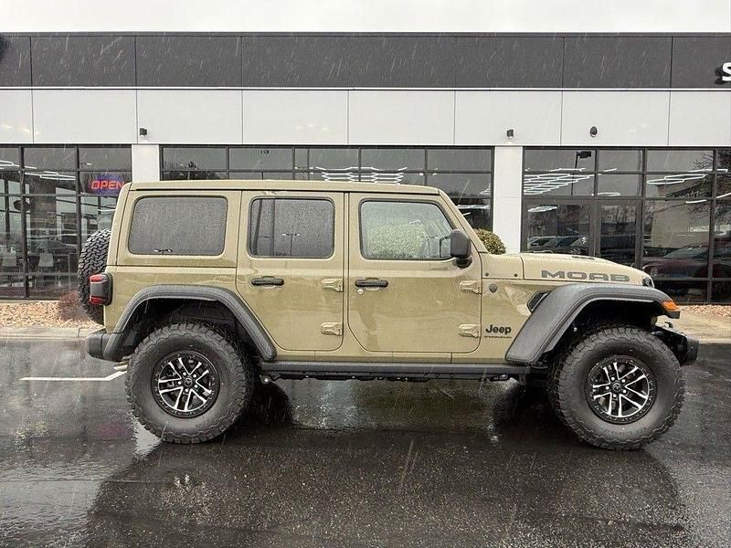Neu Jeep Wrangler Rubicon 484 PS (355 kW) 2026 Grün SUV