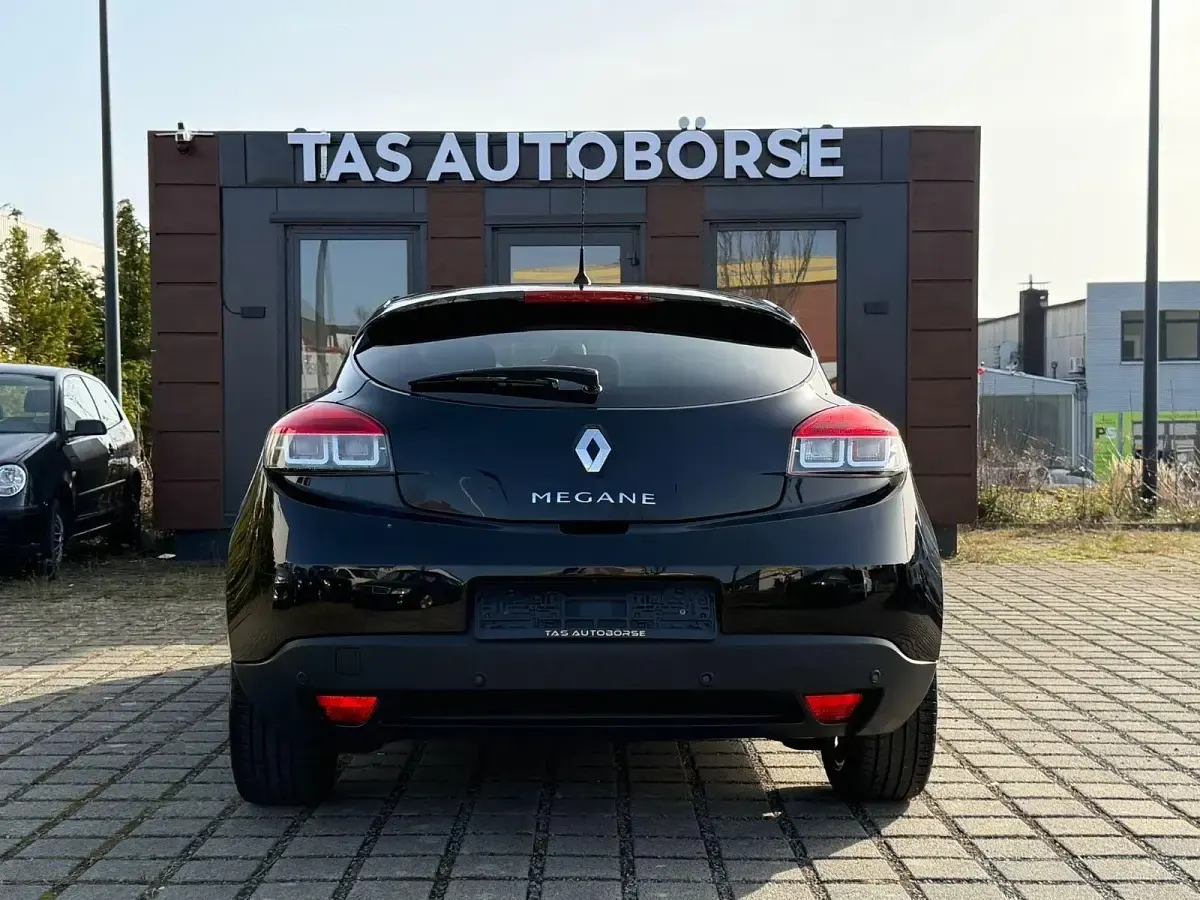 Gebraucht Renault Mégane Coupé Bose Edition 132 PS (97 kW) 2015 Schwarz Coupé