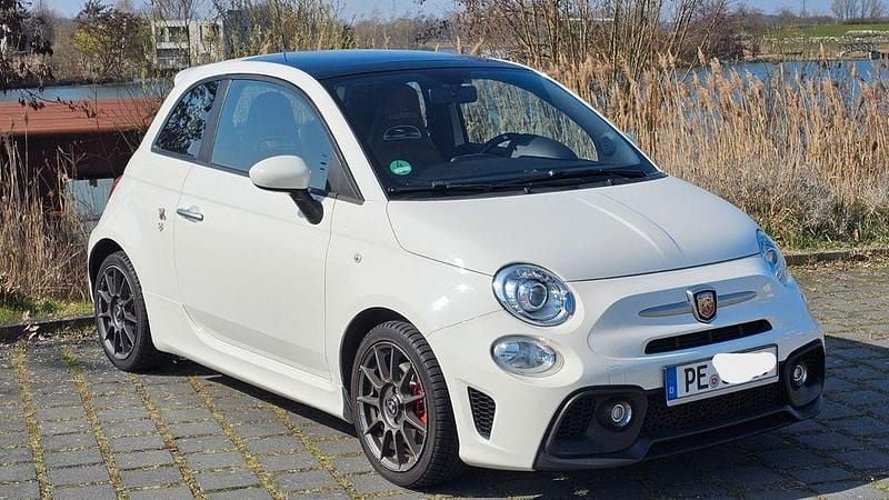 Gebraucht Abarth 595 145 PS (106 kW) 2017 Weiß Kleinwagen
