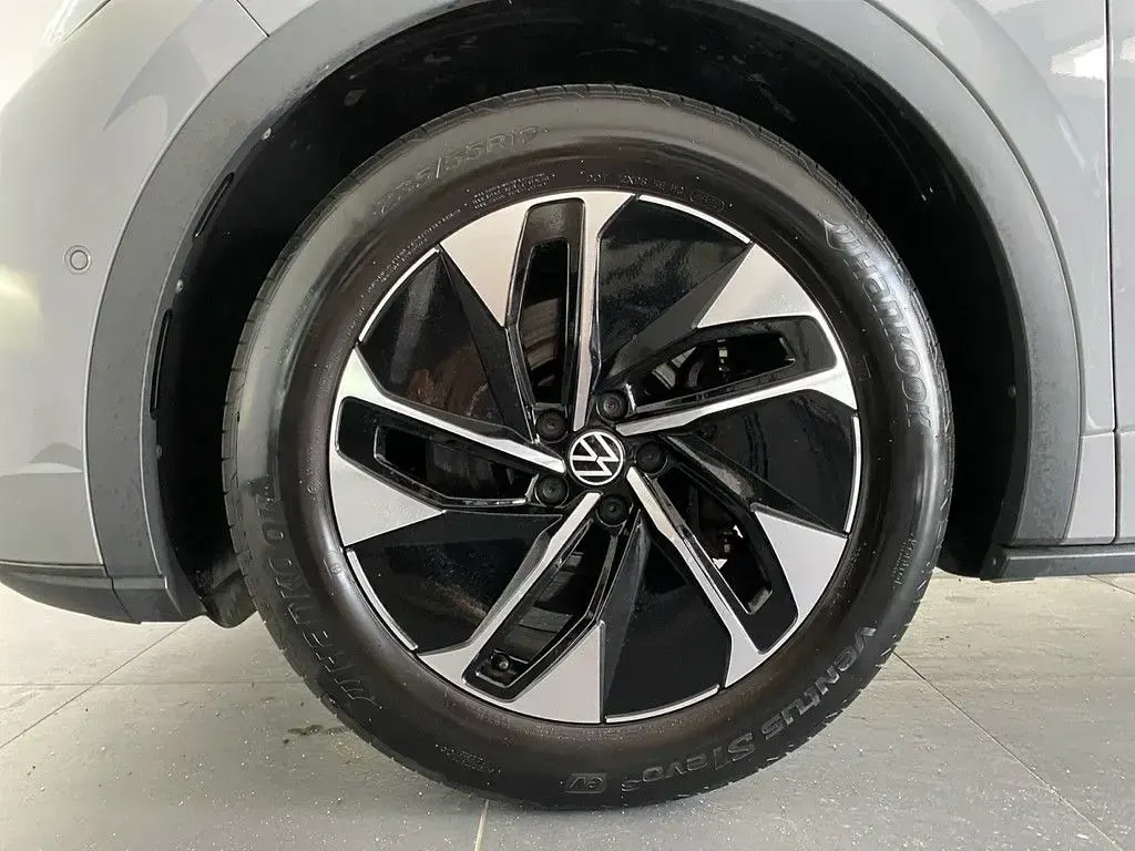 Gebraucht VW ID.5 Pro Performance 150 kW (204 PS) 2022 Mondsteingrau SUV