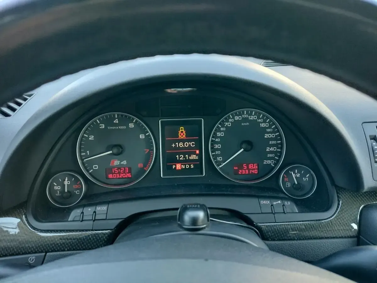 Gebraucht Audi S4 Sport 343 PS (252 kW) 2004 Grau Limousine