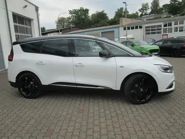 Gebraucht Renault Scénic IV Black Edition 140 PS (102 kW) 2020 Weiß Van / Kleinbus